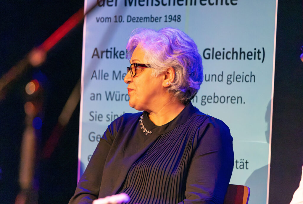 Ebla-Studio-Designagentur-Akademie-Werbeagentur-Beratung-Professionalität-Experten-Positionierung-Kommunikation-3D-Design-Kreativität-Philosophie-Murad-Ghanaimy